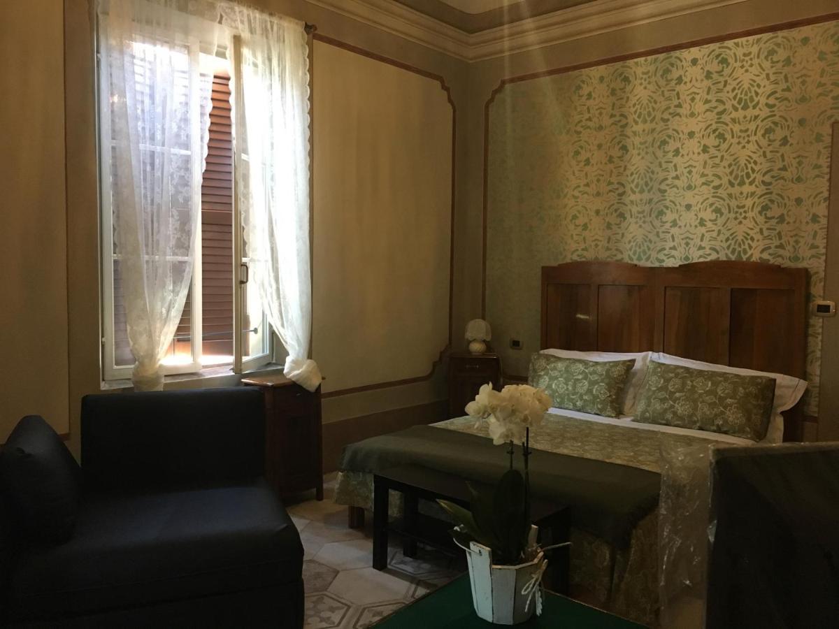 Portale Dei Soli - Room & Breakfast Rolo 外观 照片