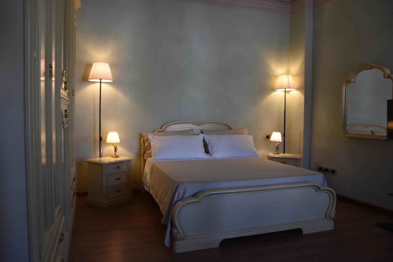 Portale Dei Soli - Room & Breakfast Rolo 外观 照片