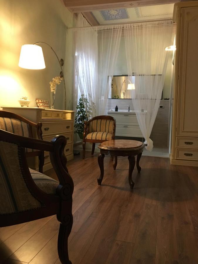 Portale Dei Soli - Room & Breakfast Rolo 外观 照片